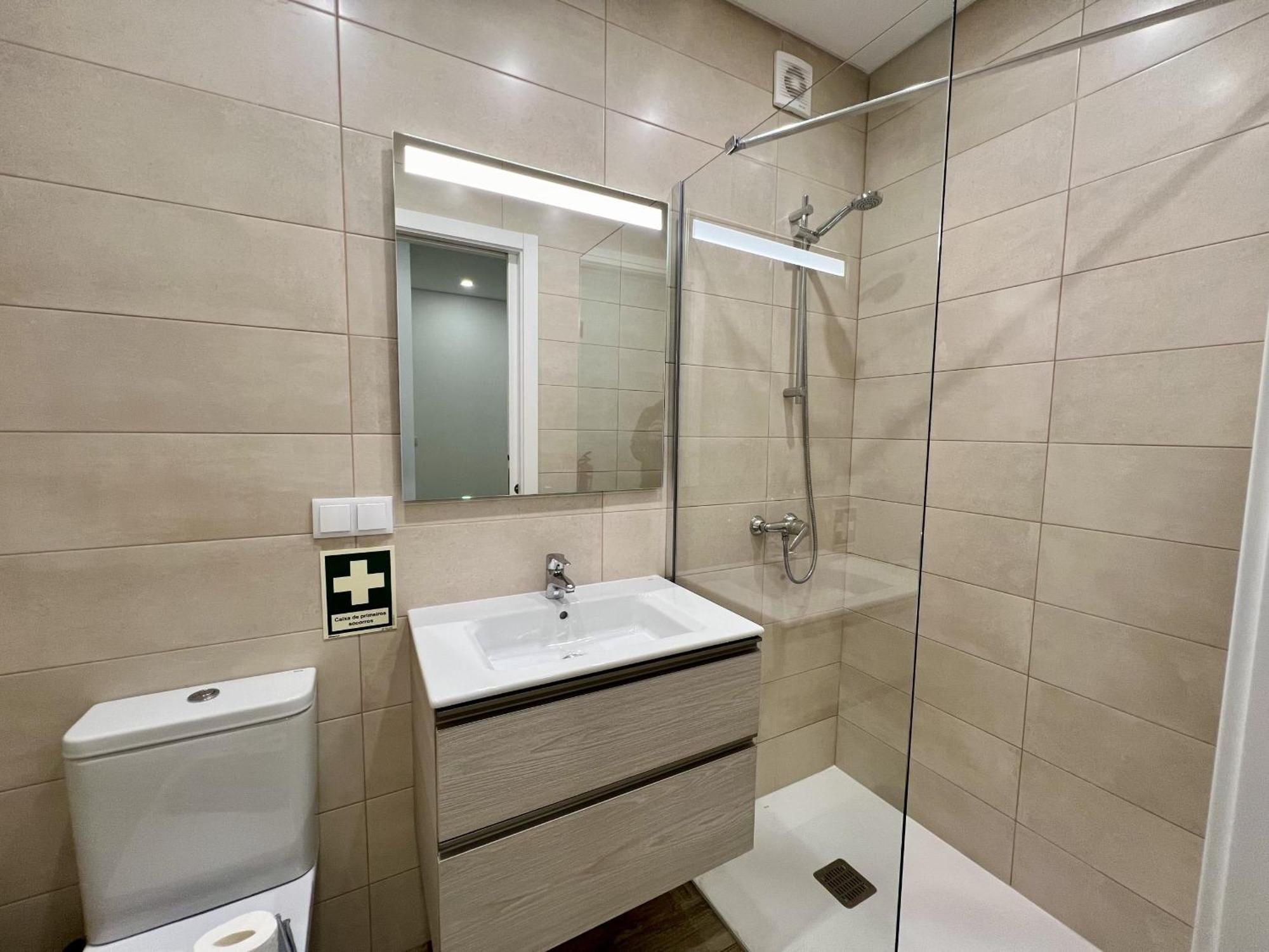 Appartement Quarteira Modern By Homing Extérieur photo